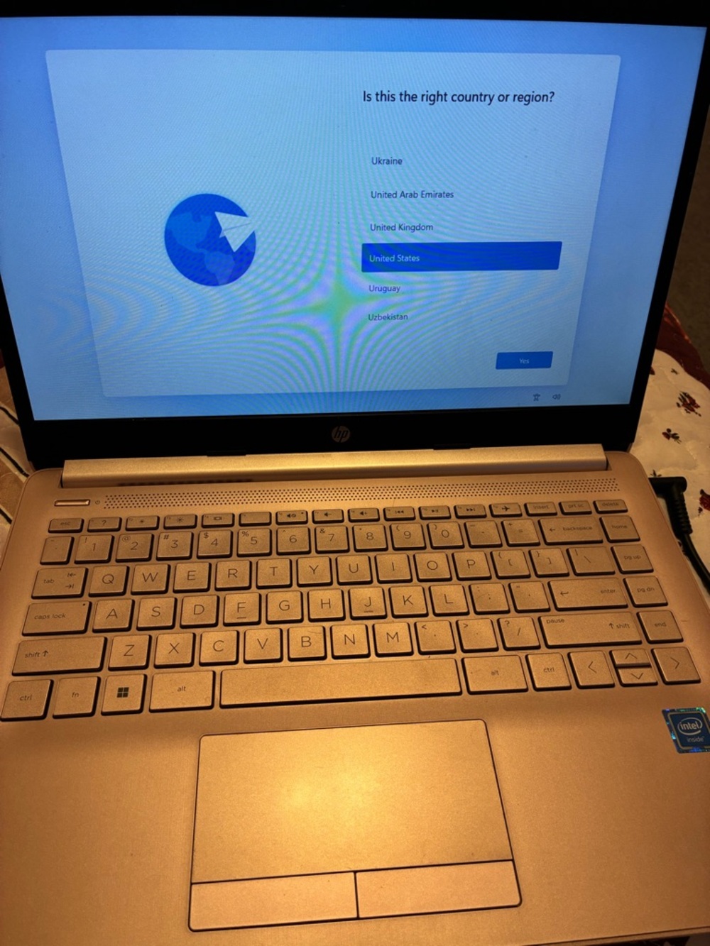 HP Pink (Rose Gold) Compact Laptop with HP Logo - Picture 5 of 5
